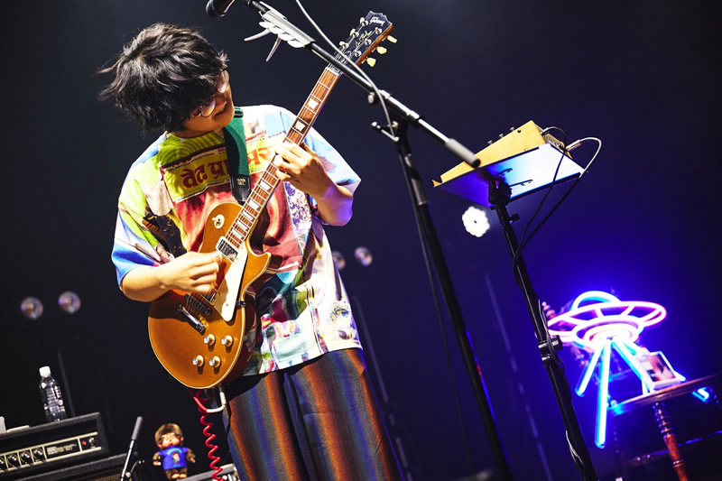 インタビューカット1