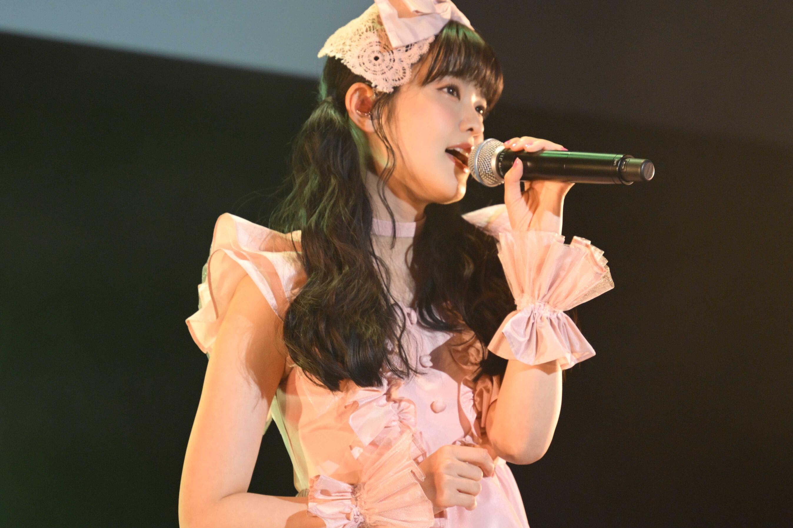 『大西亜玖璃 2nd LIVE ～Meet a DATE～』が5月18日(土)に横浜ランドマークホールで開催された。昼・夜公演共にソールドアウトとなった2ndライブ。熱狂の夜公演の模様をレポート！