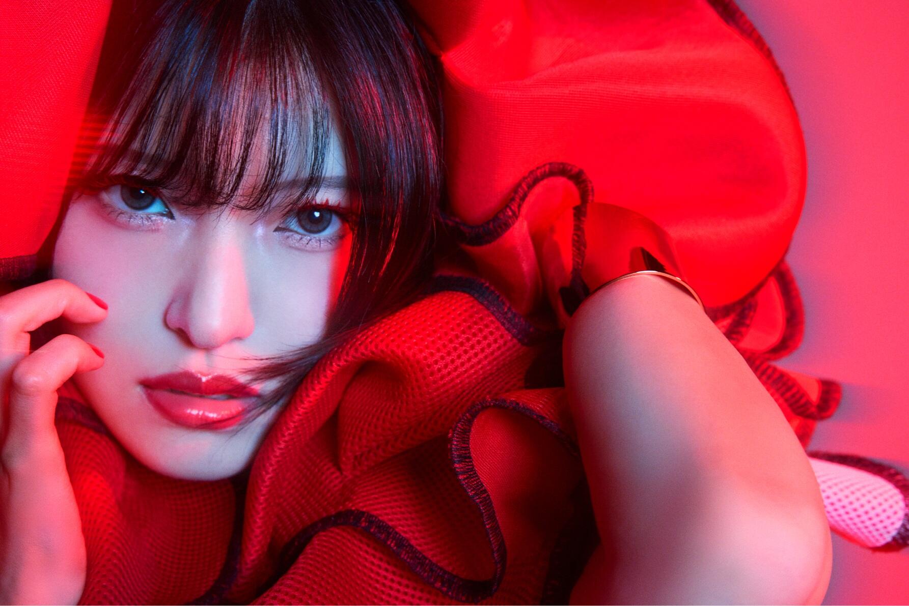 ASCA、赤に刻まれた、揺るがない信念を体現した新アー写を公開！