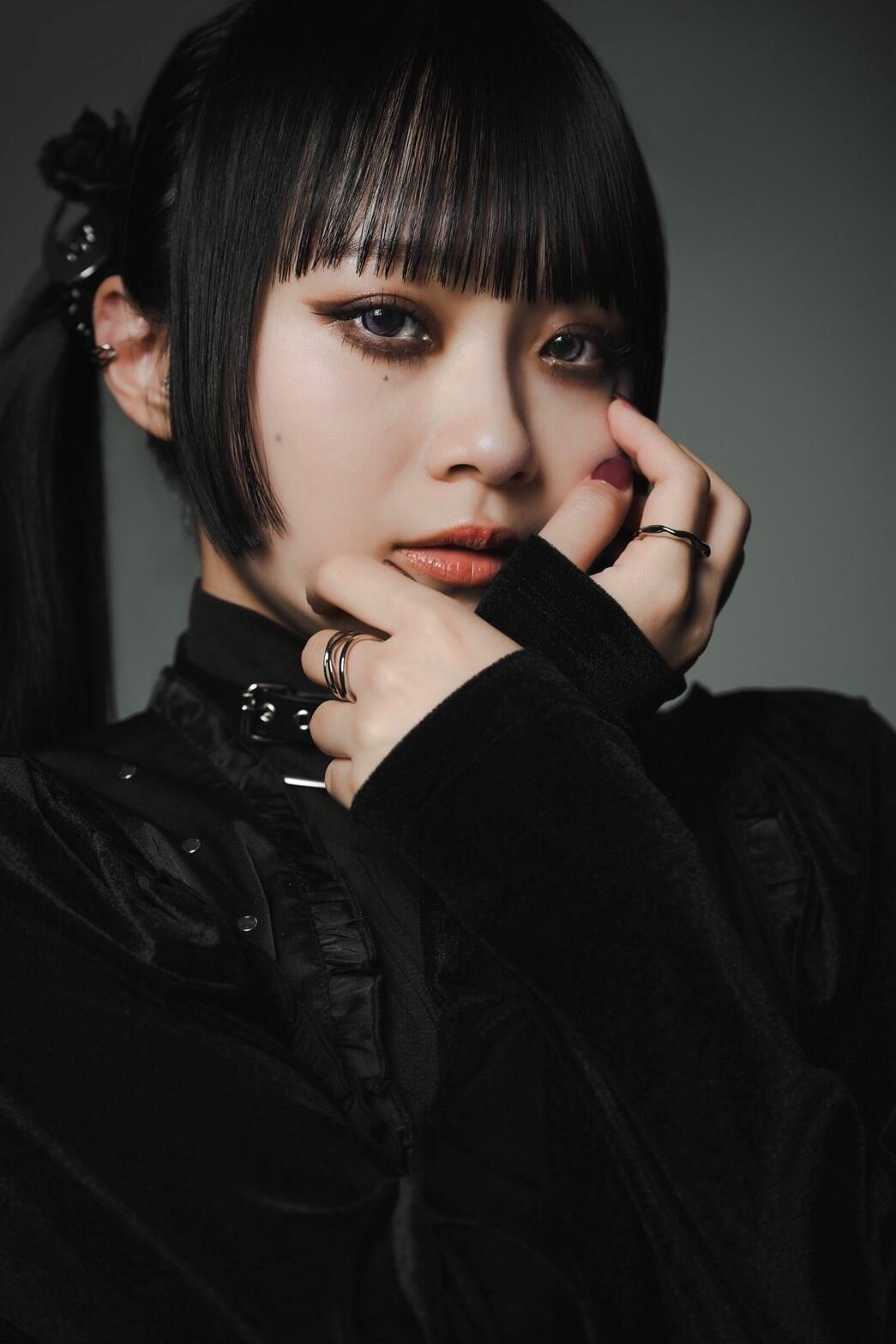 人気声優・春咲暖、2026年にアーティストデビュー決定！2/13(金)1st SG「リミナル」リリース！