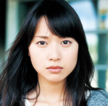 新曲のジャケット＆PVにあの人気女優！