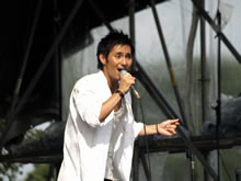 18,000人が感銘を受けた話題の新曲とは？
