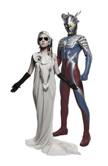 宇宙初！ミュージックビデオでウルトラマンと共演！