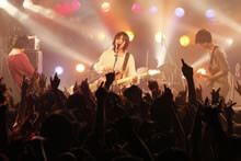 チケットは秒殺で即完！ワンマンライブに渋谷が揺れた！！