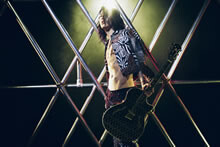 日本先行発売アルバム「MIYAVI」ジャケット、トラックリスト解禁！