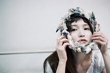 植田真梨恵、フィルム撮影による新アーティスト写真を公開！