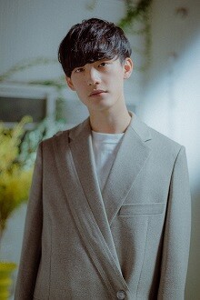俳優・戸塚純貴とW主演で演技に初挑戦！新曲「Colorless」MVを公開！
