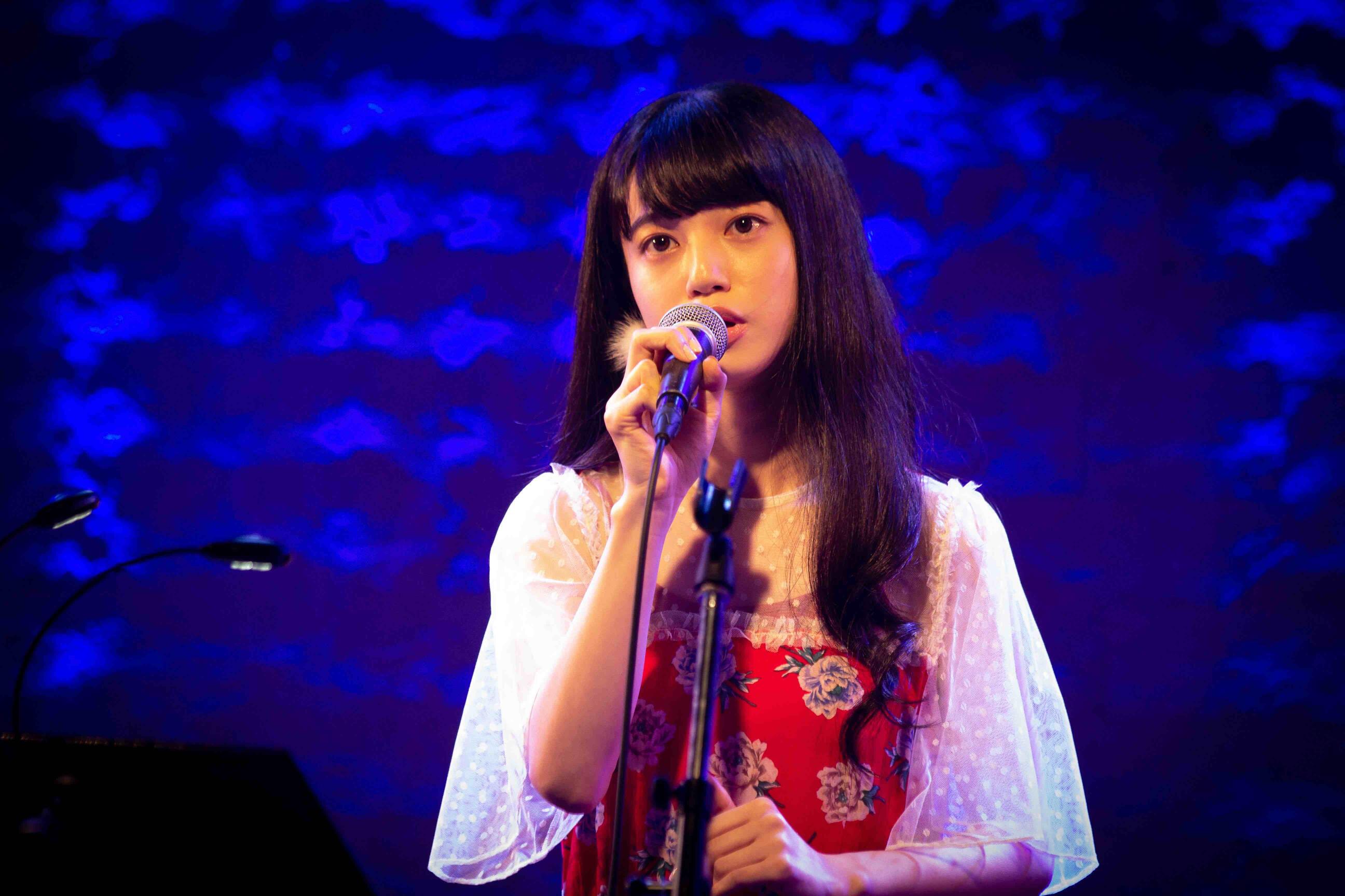 結城萌子、CD発売記念『innocent moon Release Event ～ムーンライト・セレナーデ～』イベントレポート