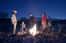 新曲「四季」のMVを公開＆新アーティスト写真も解禁！