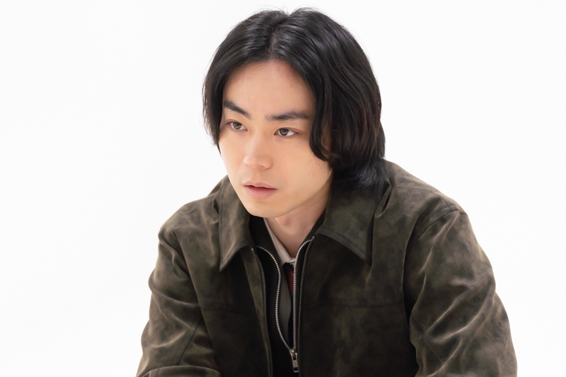 インタビューカット2