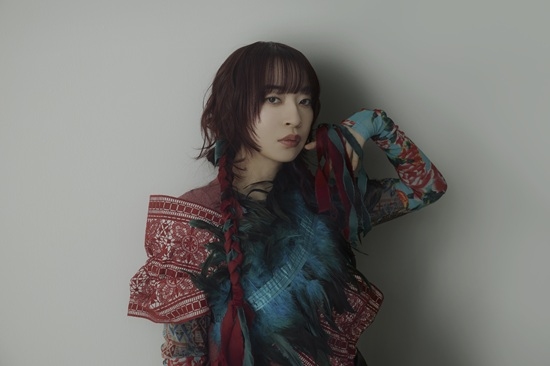 新曲MV公開＆ニューアルバムのタイトルとアートワークを解禁！